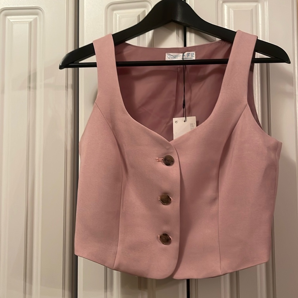 Dusty pink vest size small 6/8
